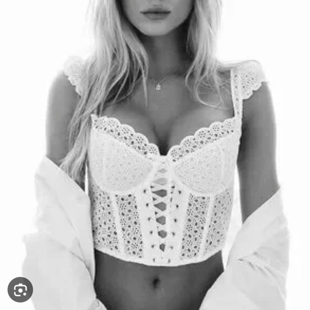Victoria's Secret NWT White Eyelet Top